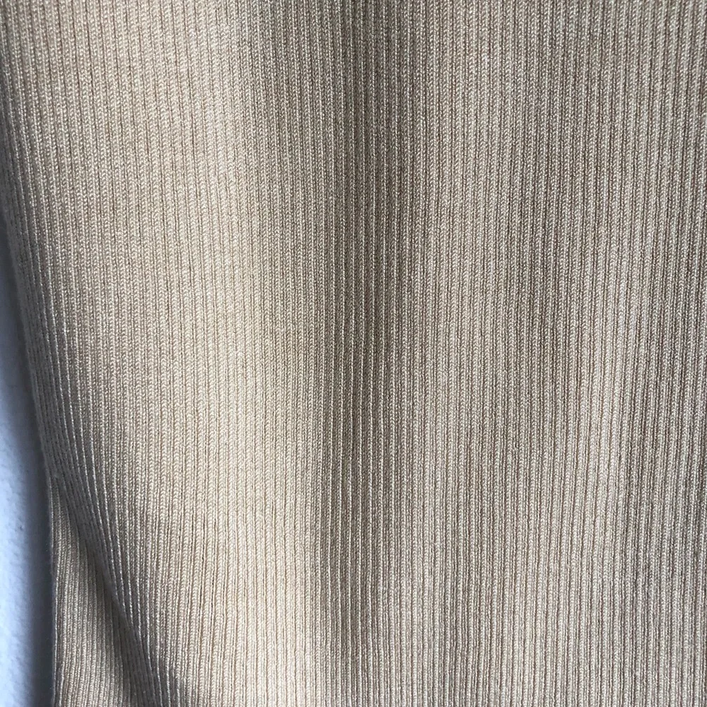 J. Crew Beige Silk Blend Knit Sweater Tank Top Size Medium Minimalist Classic
